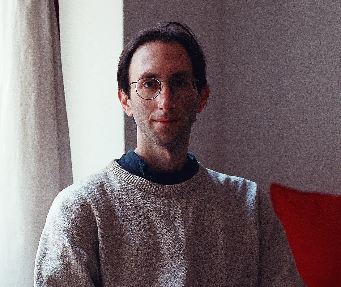 Retrato da direção de A Foreign Travel